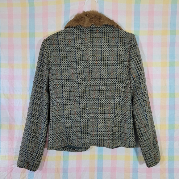 CAbi wool tweed blazer with rabbit fur trim collar - Picture 4 of 9